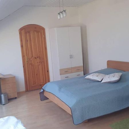 Utulny Apartman Kmetova Kosice Luaran gambar