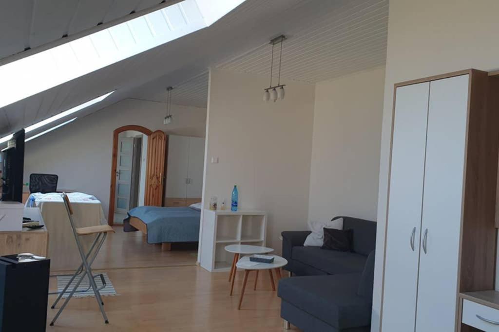 Utulny Apartman Kmetova Kosice Luaran gambar